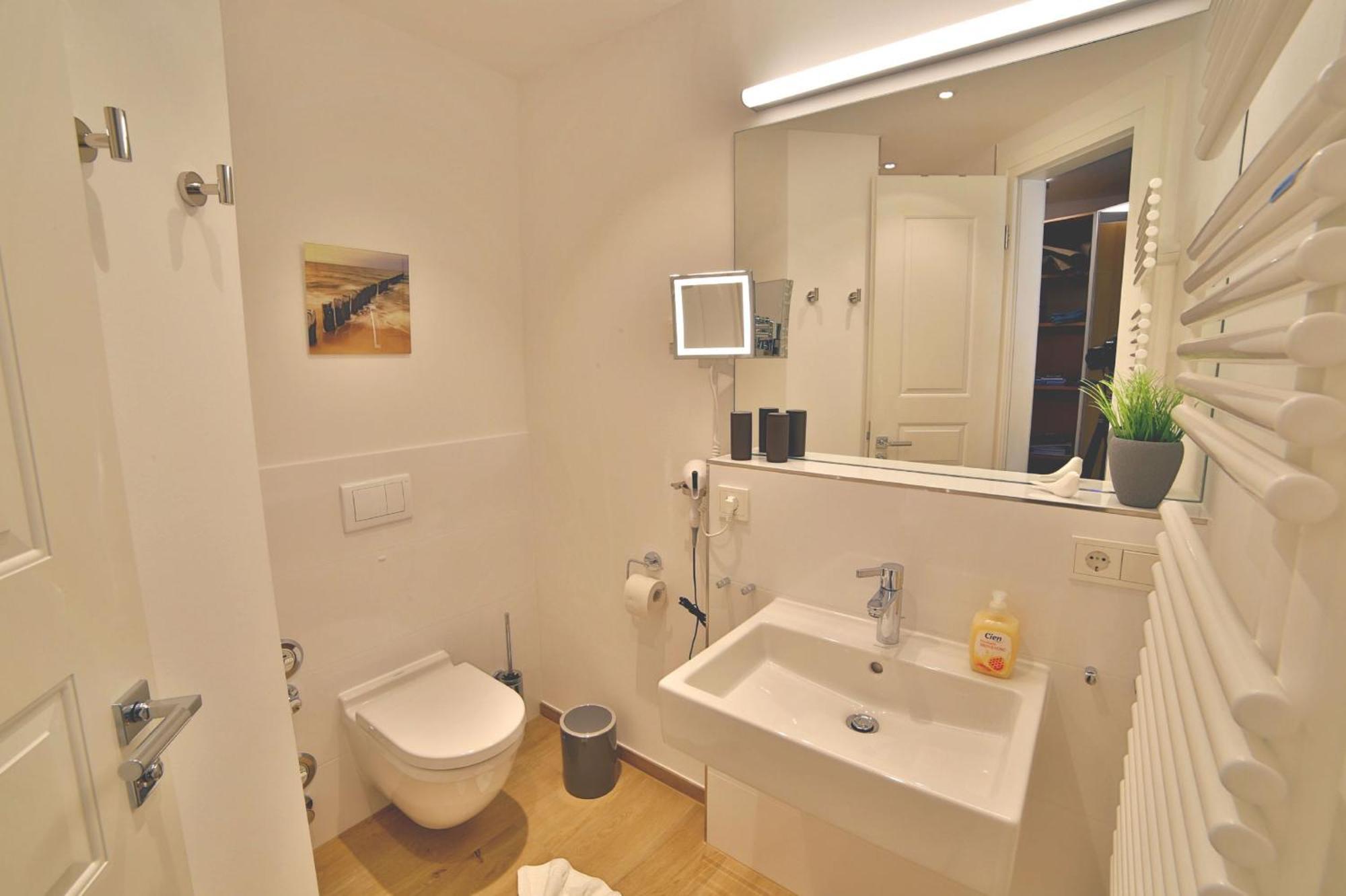 Ferienwohnung "Lachmoewe" In Der Villa Andrea Baabe Esterno foto