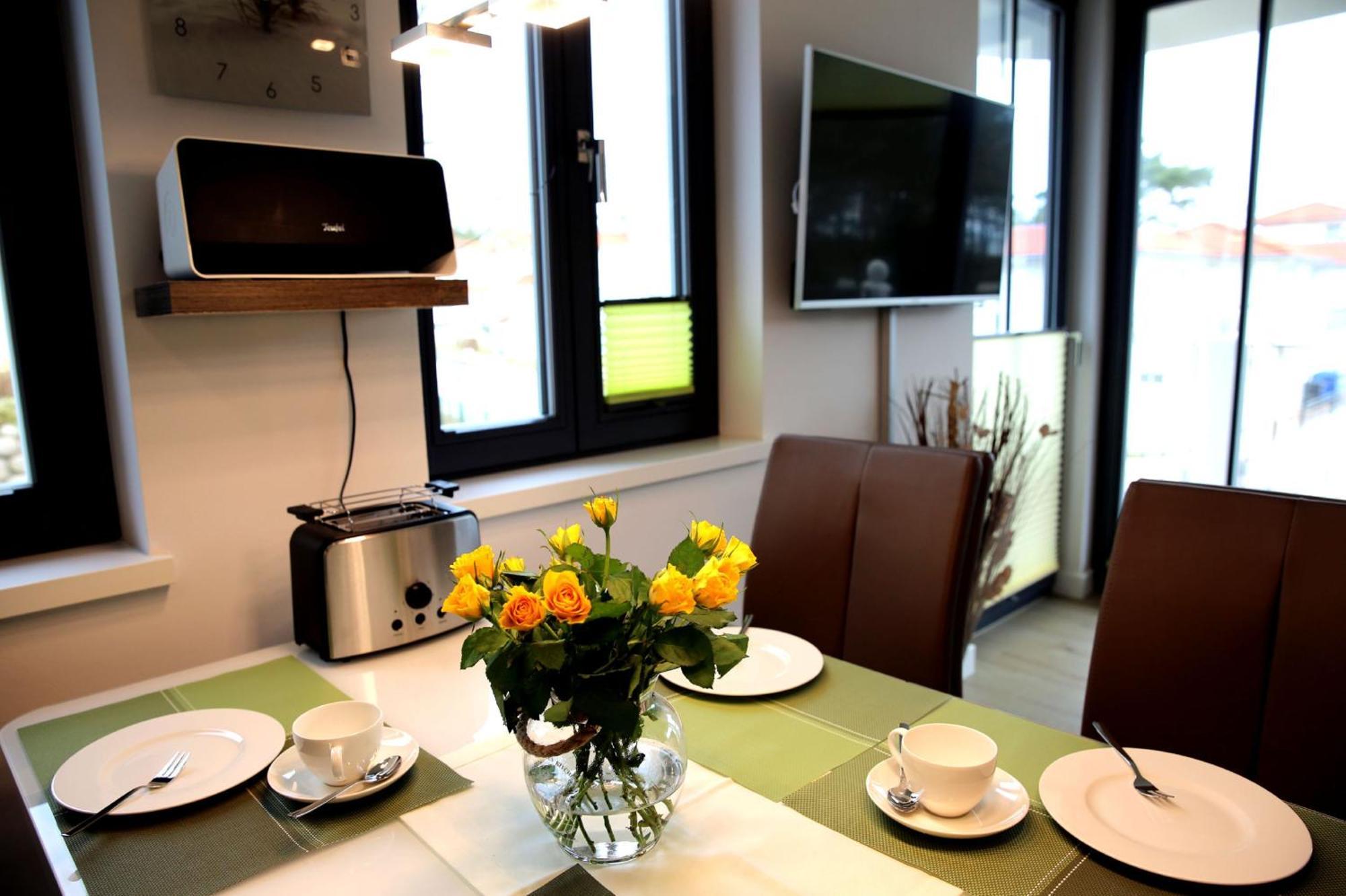 Ferienwohnung "Lachmoewe" In Der Villa Andrea Baabe Esterno foto