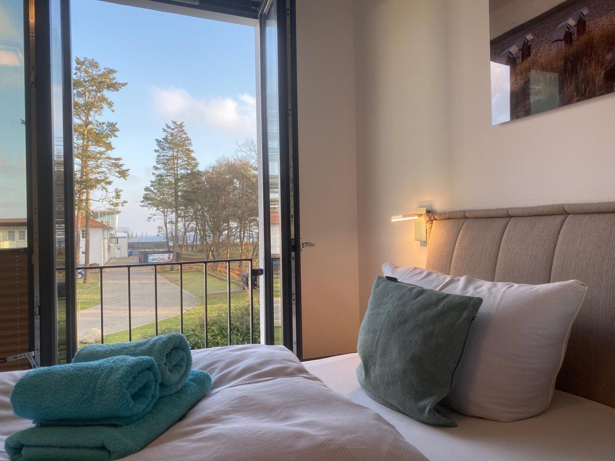 Ferienwohnung "Lachmoewe" In Der Villa Andrea Baabe Esterno foto